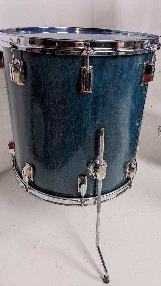 Westbury drum kit Custom blue wood stain finish Open Mind Drums